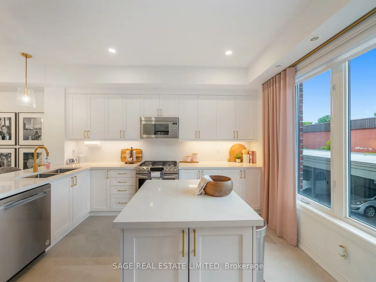 80, Eastwood Park, Long Branch, Toronto