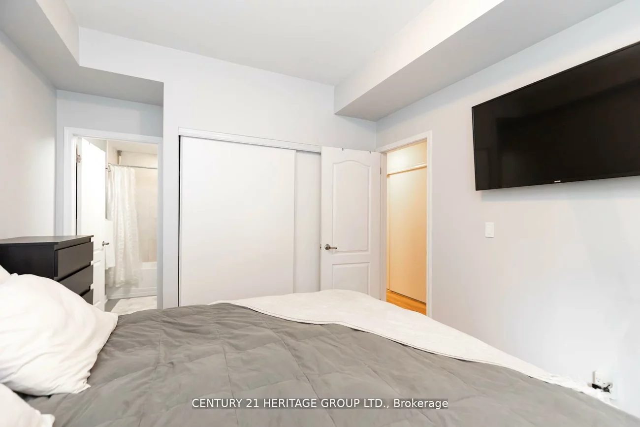 68, Winston Park, Downsview-Roding-CFB, Toronto