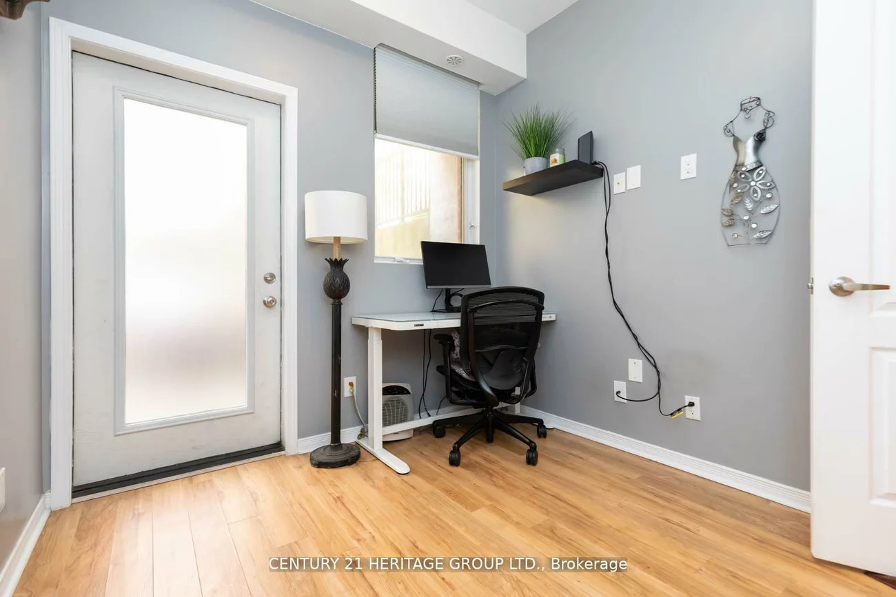 68, Winston Park, Downsview-Roding-CFB, Toronto