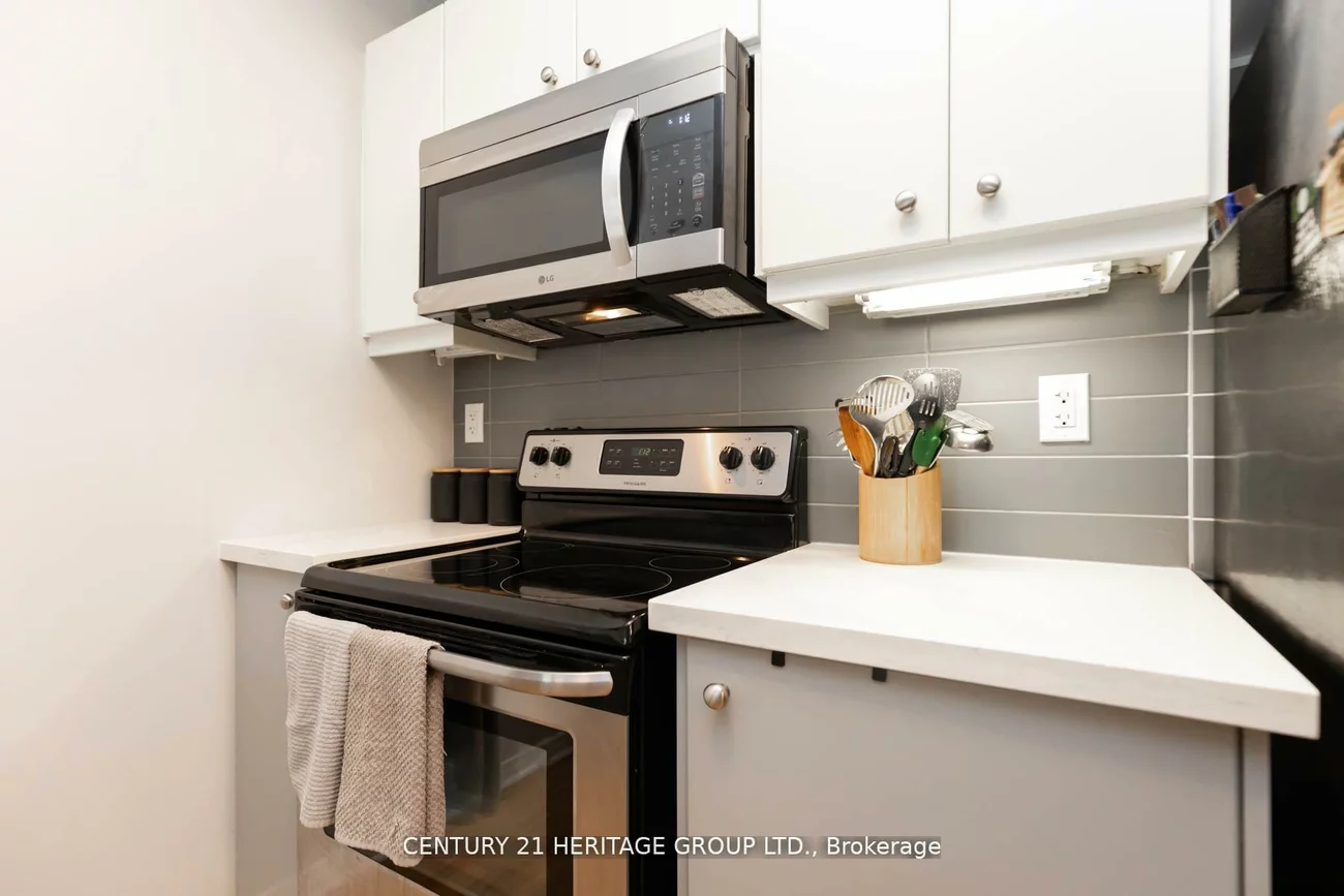68, Winston Park, Downsview-Roding-CFB, Toronto