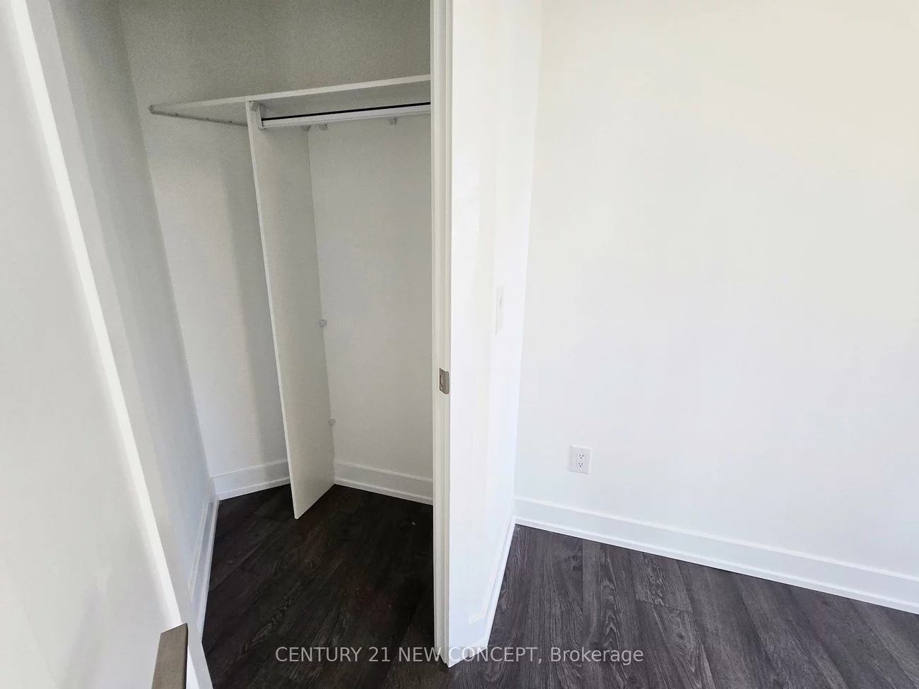 5, Mabelle, Islington-City Centre West, Toronto