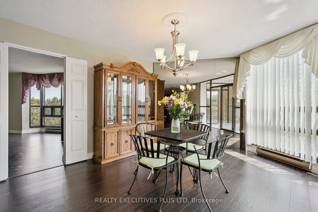 2010, Islington, Humber Heights, Toronto