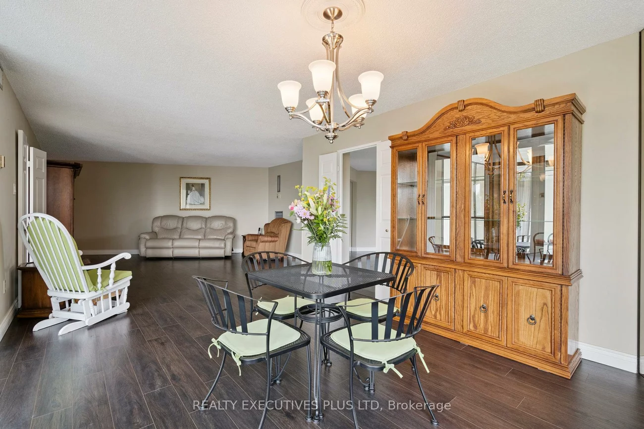2010, Islington, Humber Heights, Toronto