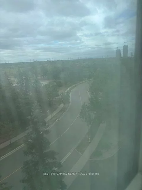 21, Markbrook, Mount Olive-Silverstone-Jamestown, Toronto