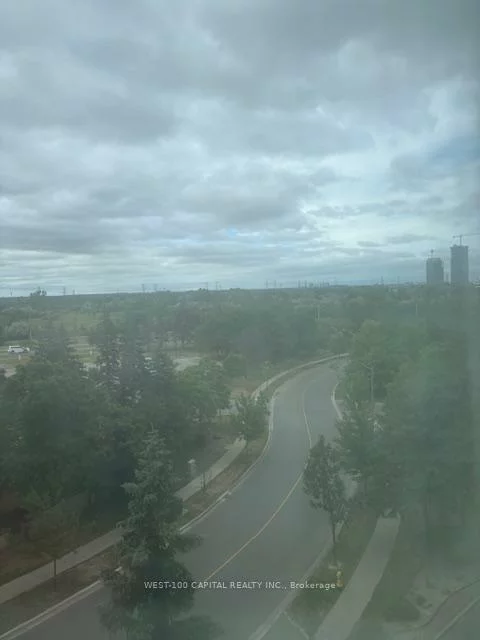 21, Markbrook, Mount Olive-Silverstone-Jamestown, Toronto