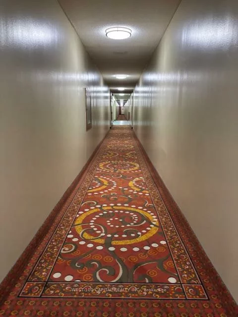 21, Markbrook, Mount Olive-Silverstone-Jamestown, Toronto