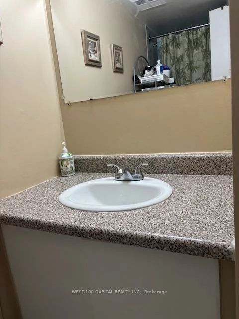 21, Markbrook, Mount Olive-Silverstone-Jamestown, Toronto