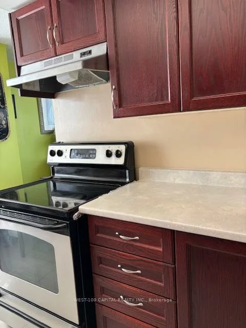 21, Markbrook, Mount Olive-Silverstone-Jamestown, Toronto