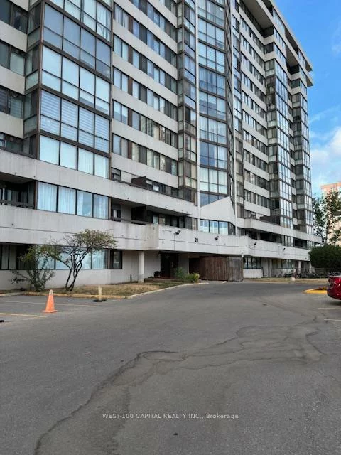 21, Markbrook, Mount Olive-Silverstone-Jamestown, Toronto