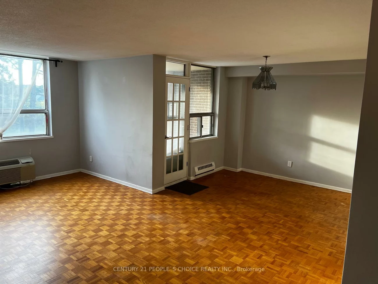 2835, Islington, Humber Summit, Toronto