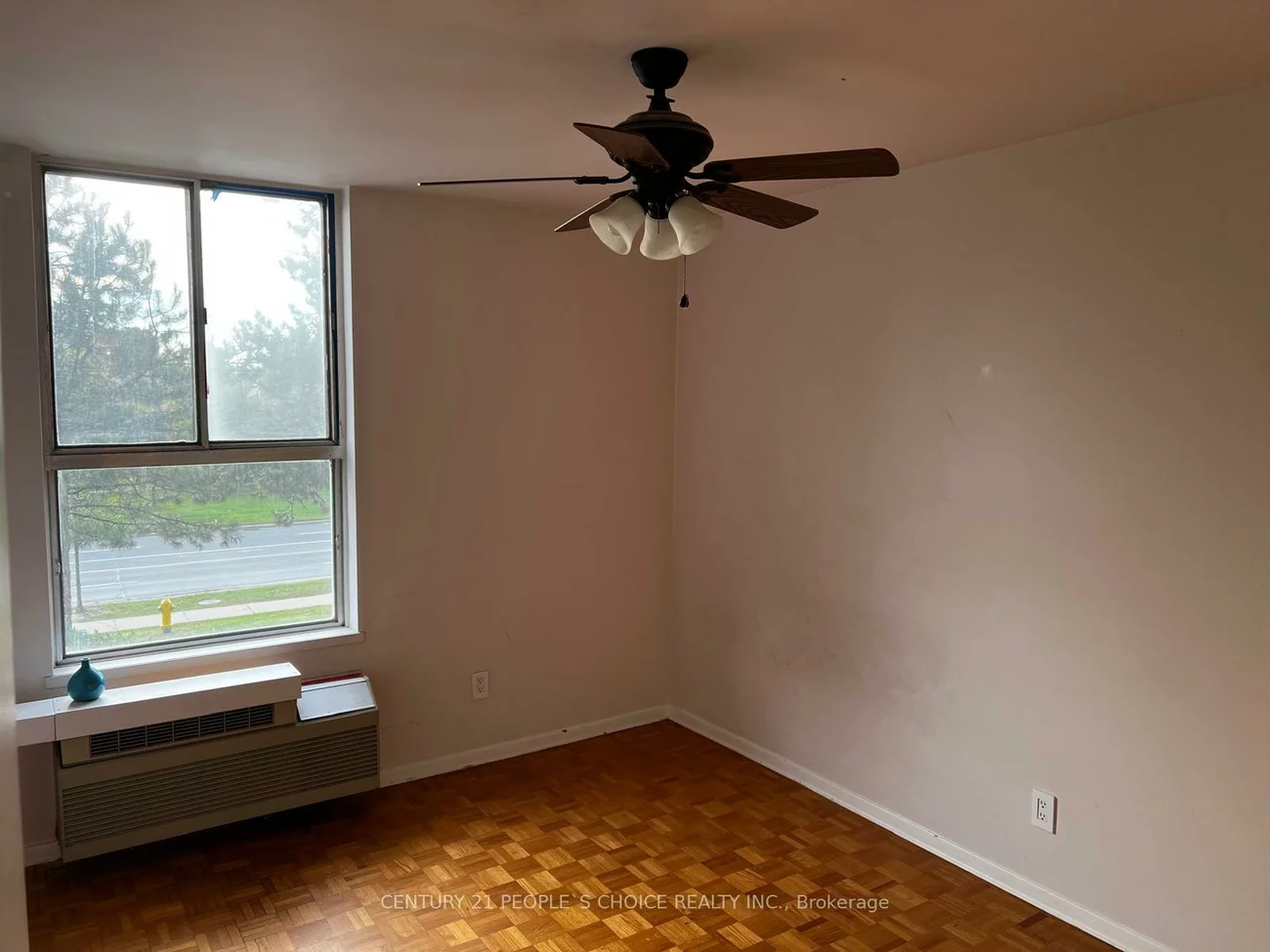 2835, Islington, Humber Summit, Toronto