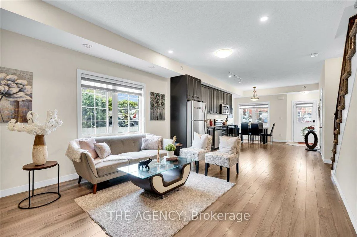7, Forbes, Keelesdale-Eglinton West, Toronto