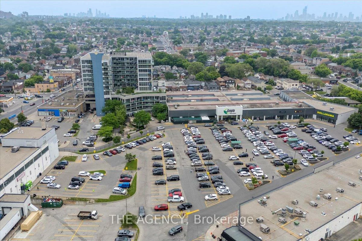7, Forbes, Keelesdale-Eglinton West, Toronto