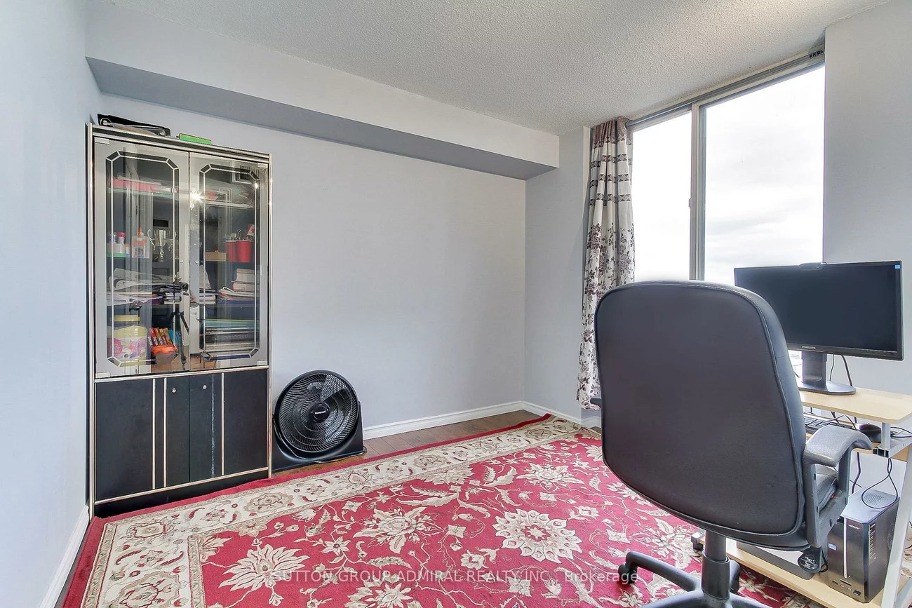 2470, Eglinton, Beechborough-Greenbrook, Toronto