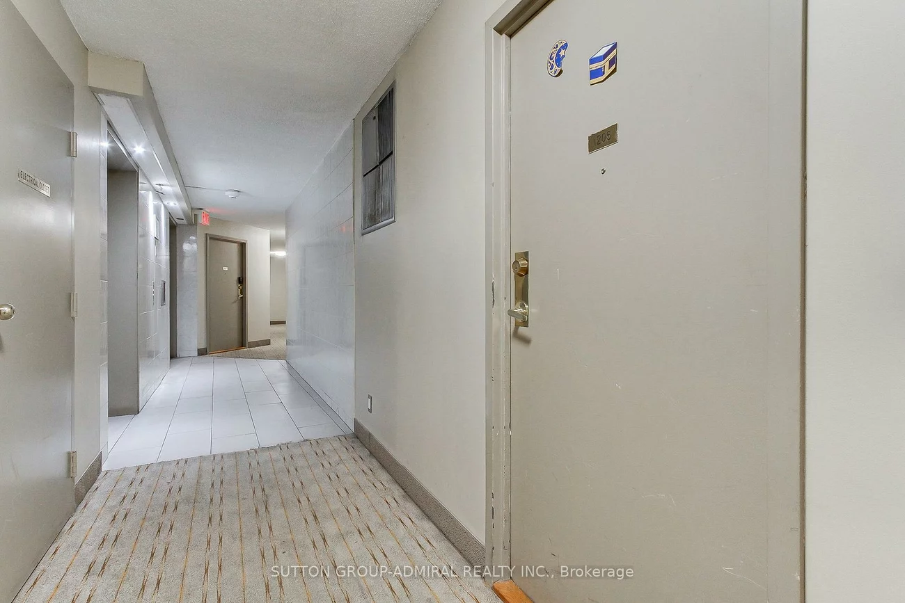 2470, Eglinton, Beechborough-Greenbrook, Toronto