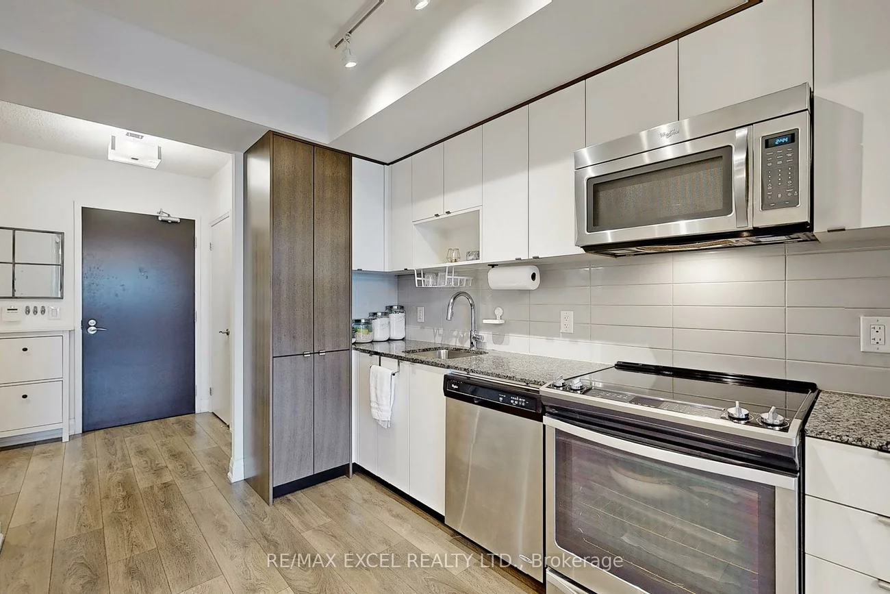 9, Valhalla Inn, Islington-City Centre West, Toronto