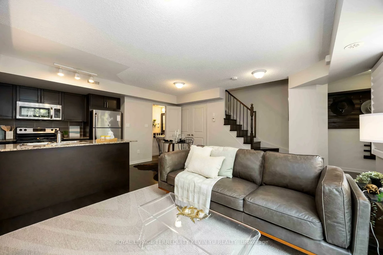 8, Foundry, Dovercourt-Wallace Emerson-Junction, Toronto