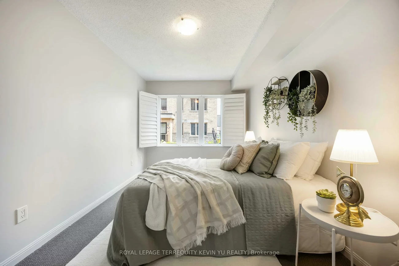 8, Foundry, Dovercourt-Wallace Emerson-Junction, Toronto