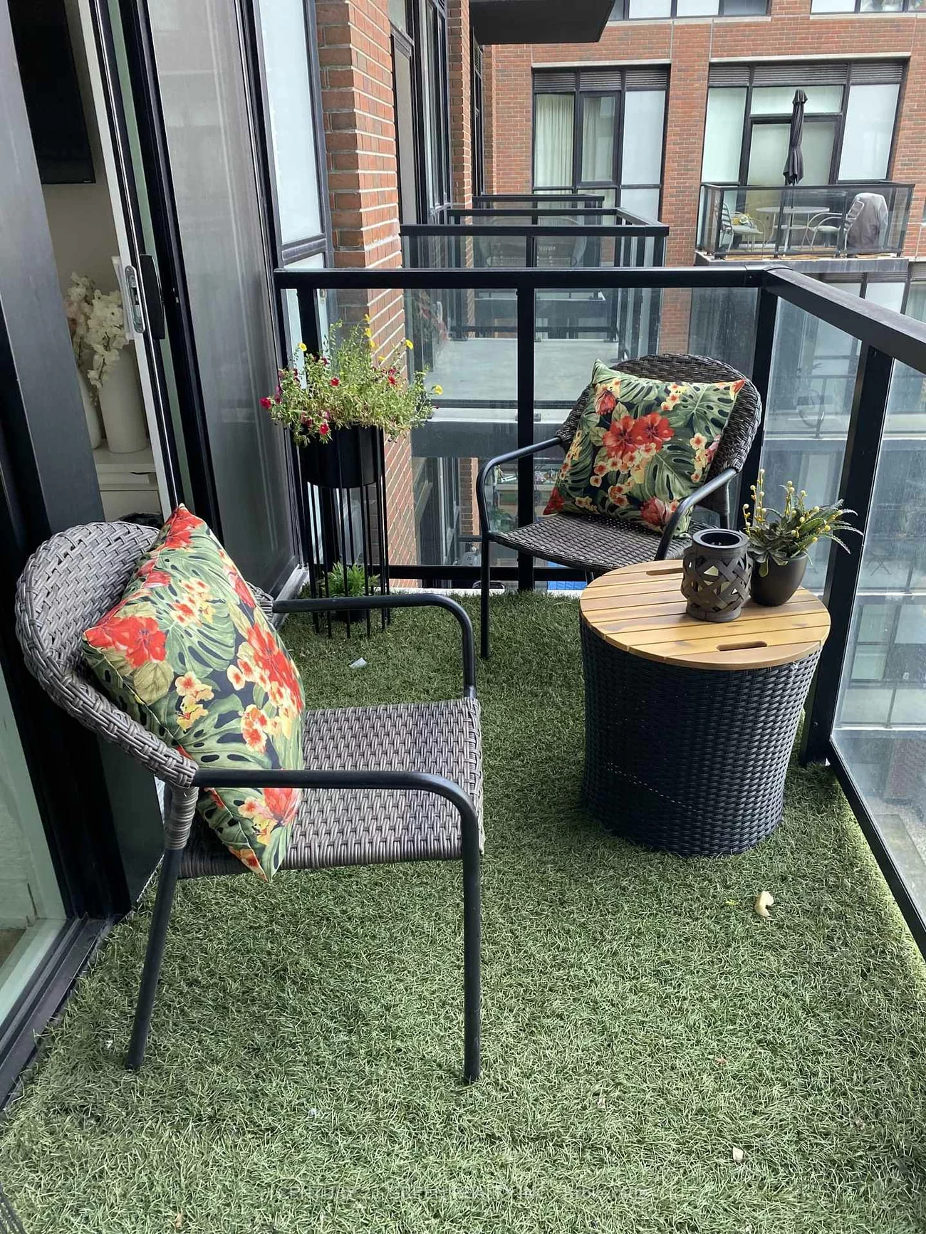 2300, St. Clair, Junction Area, Toronto