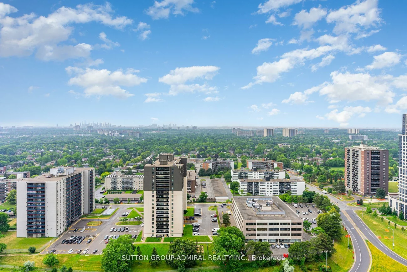 30, Gibbs, Islington-City Centre West, Toronto