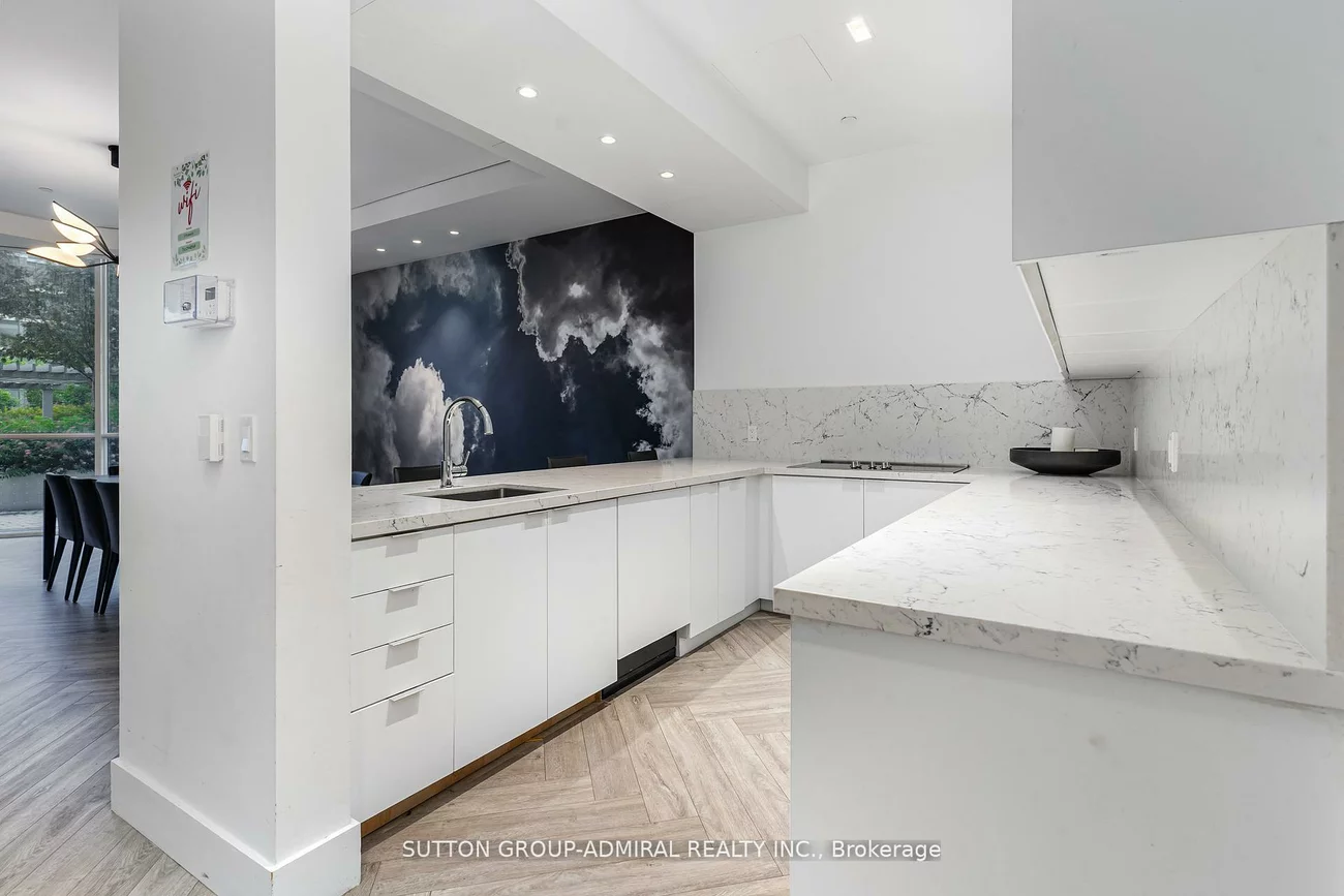 30, Gibbs, Islington-City Centre West, Toronto