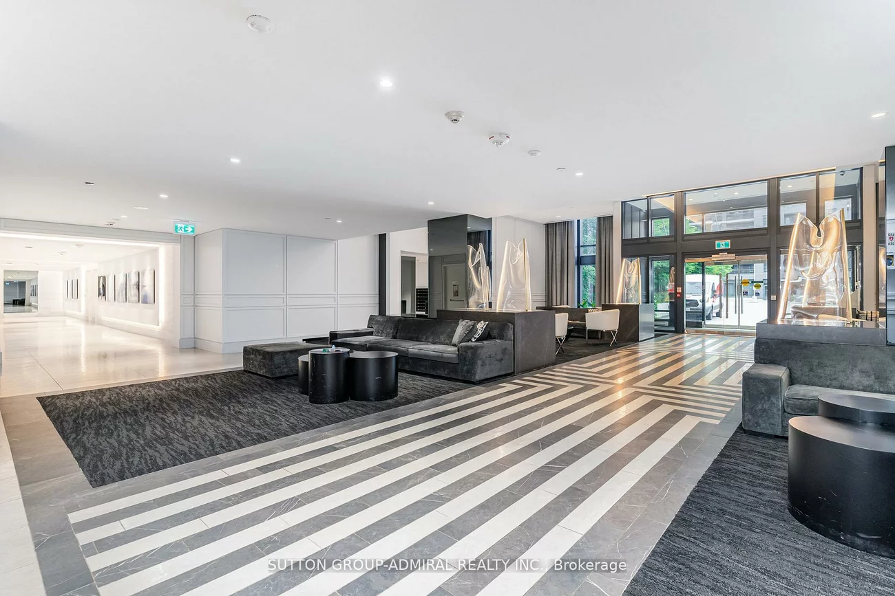 30, Gibbs, Islington-City Centre West, Toronto