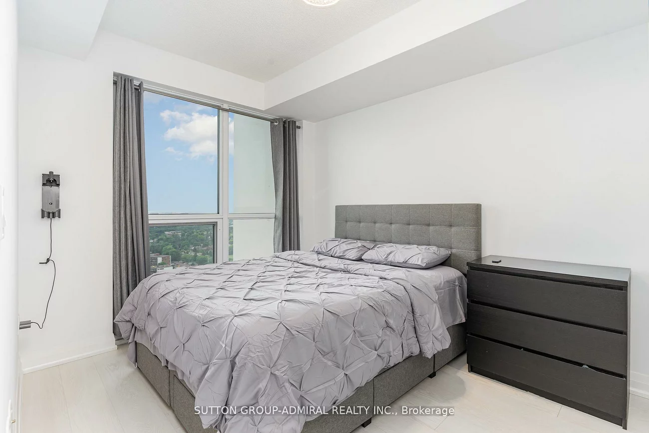 30, Gibbs, Islington-City Centre West, Toronto