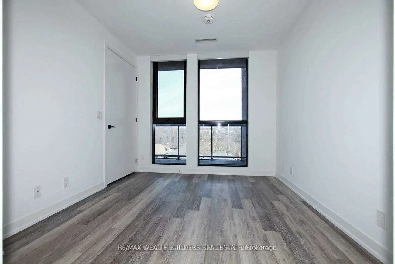 2118, Bloor, Runnymede-Bloor West Village, Toronto