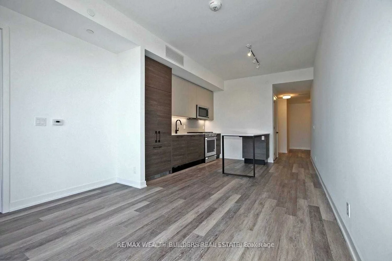 2118, Bloor, Runnymede-Bloor West Village, Toronto