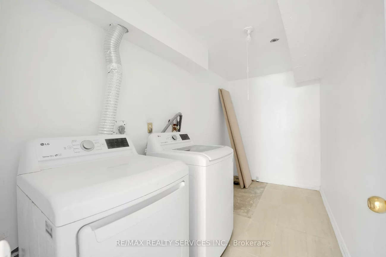 3059, Finch, Humbermede, Toronto