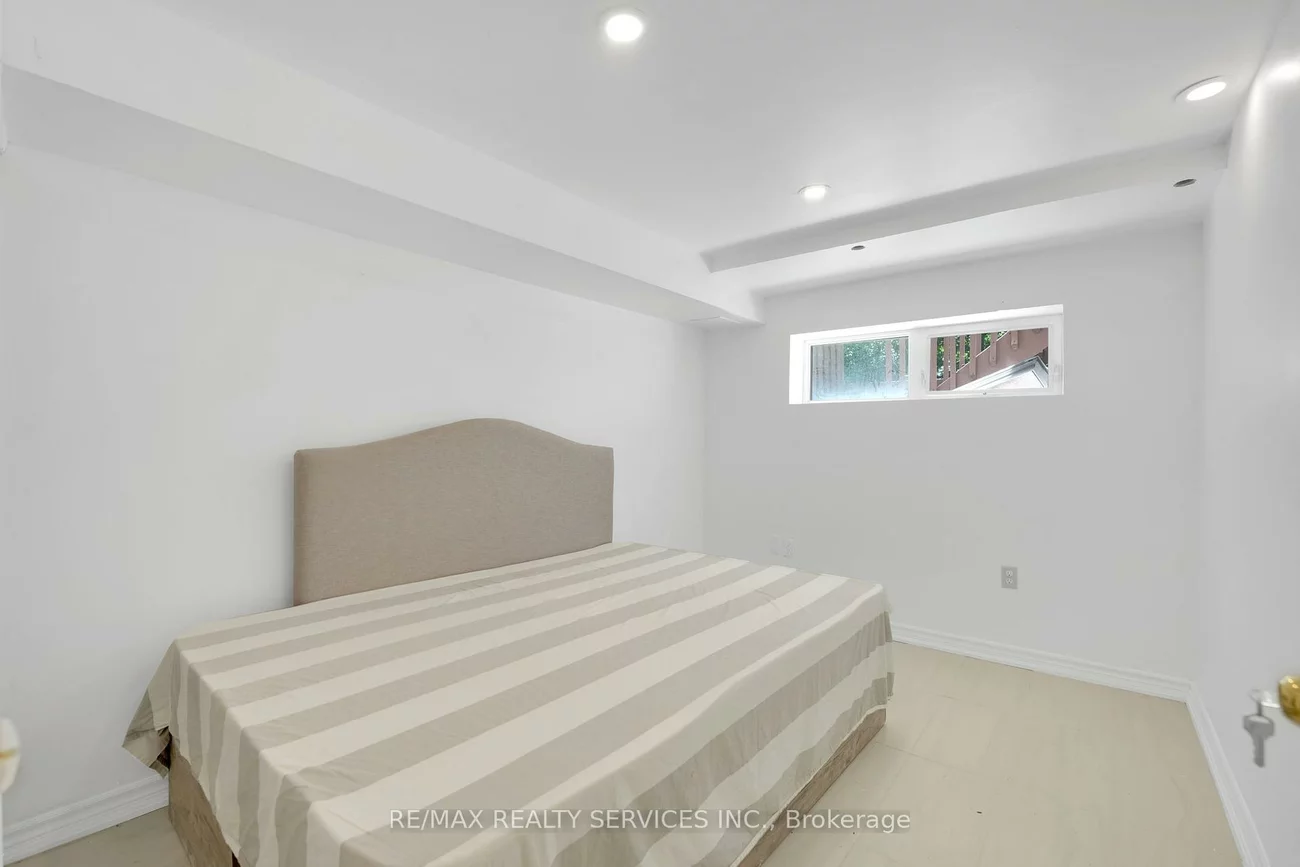 3059, Finch, Humbermede, Toronto
