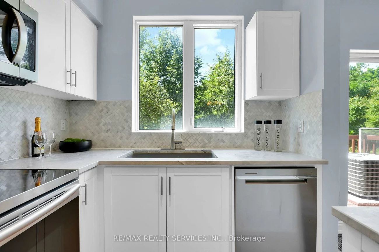 3059, Finch, Humbermede, Toronto