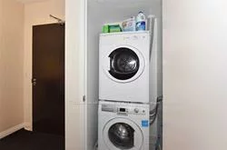 9, Valhalla Inn, Etobicoke West Mall, Toronto