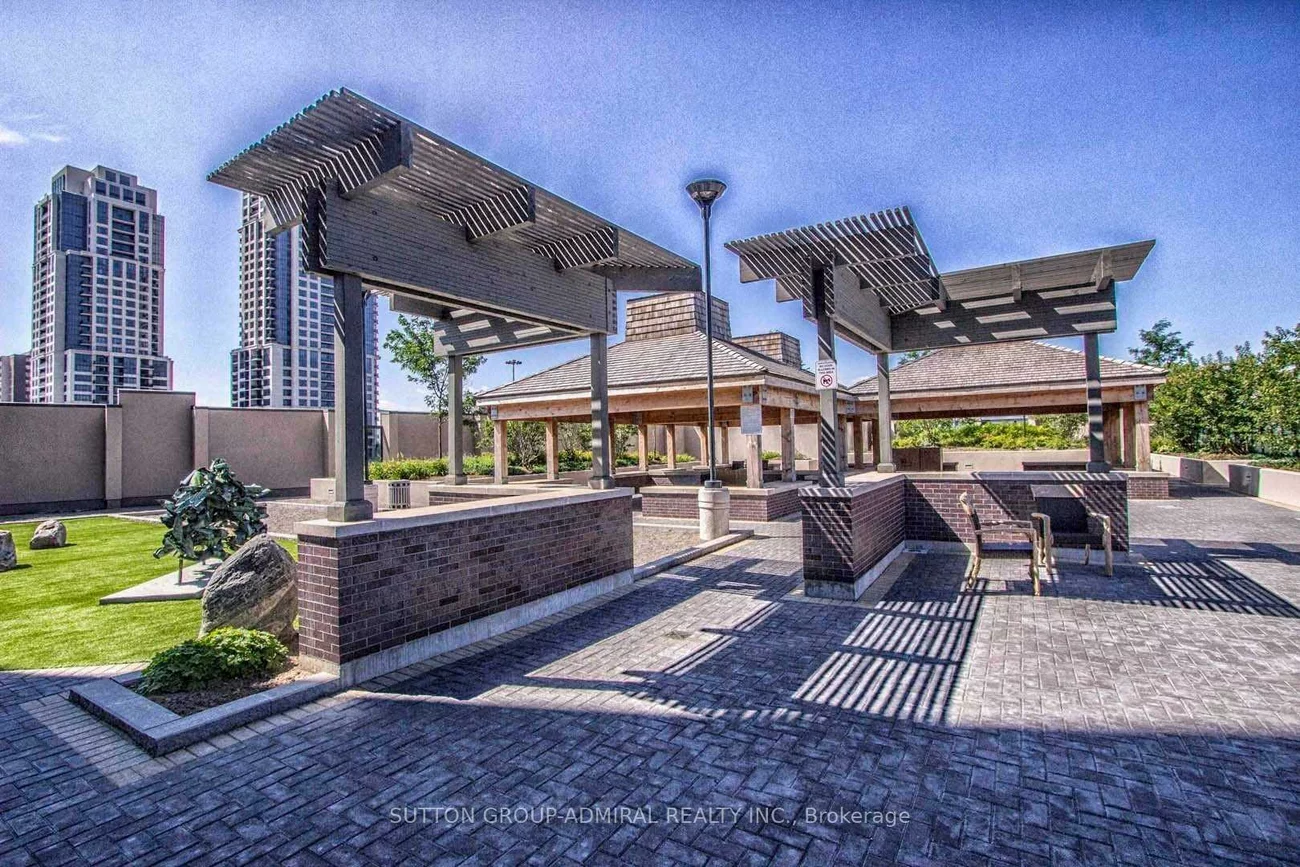 9, Valhalla Inn, Etobicoke West Mall, Toronto