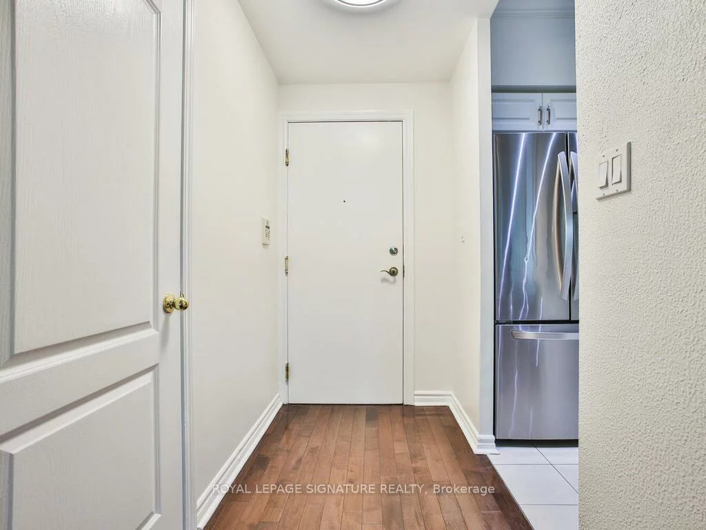 2111, Lake Shore, Mimico, Toronto