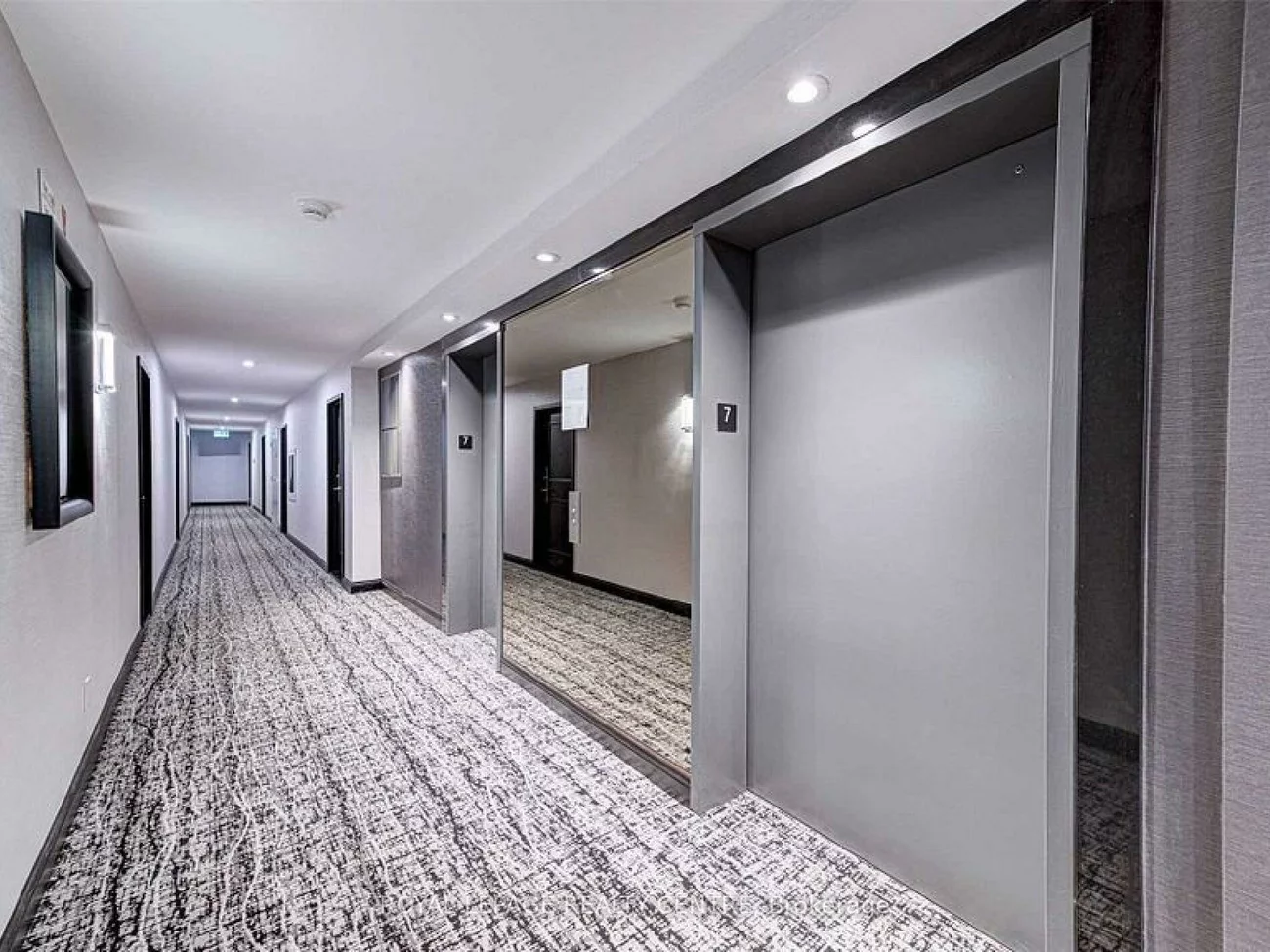 20, Southport, High Park-Swansea, Toronto