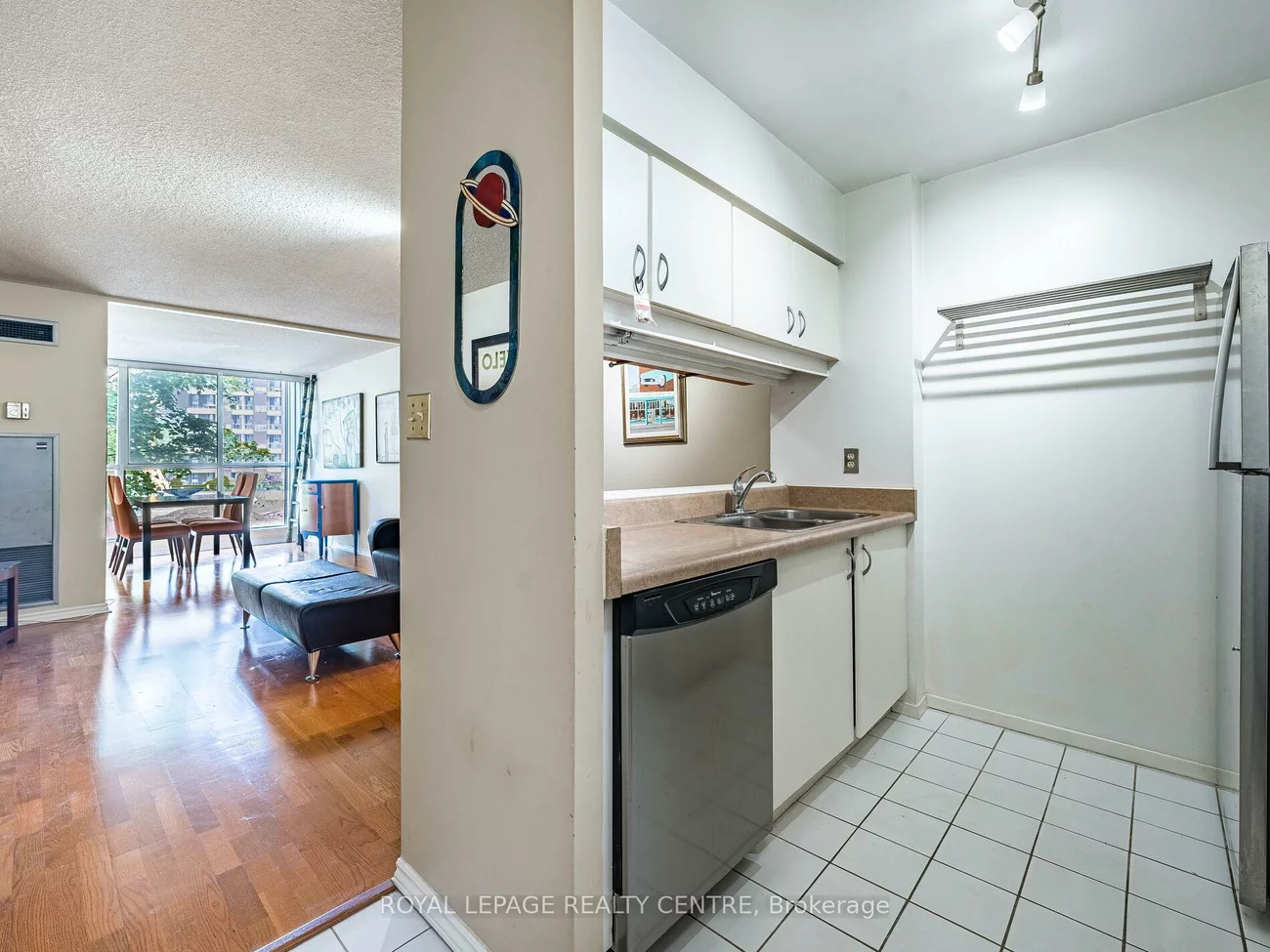 20, Southport, High Park-Swansea, Toronto