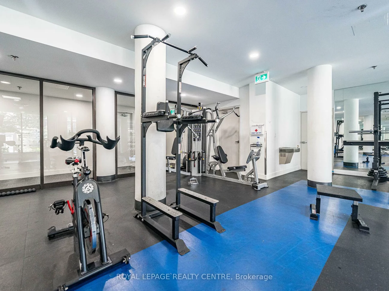 20, Southport, High Park-Swansea, Toronto