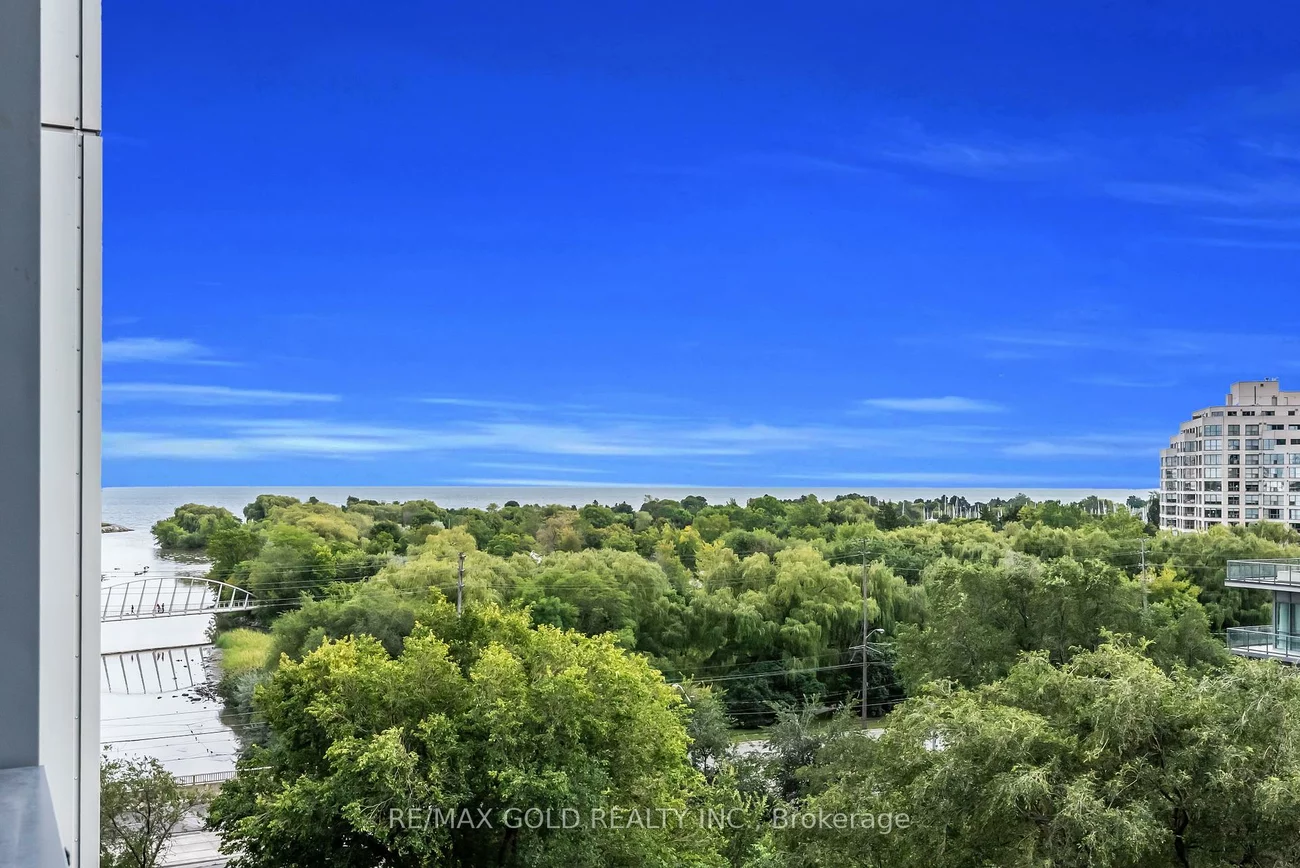 2212, Lake Shore, Mimico, Toronto