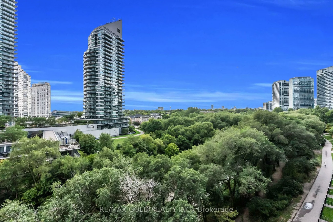 2212, Lake Shore, Mimico, Toronto