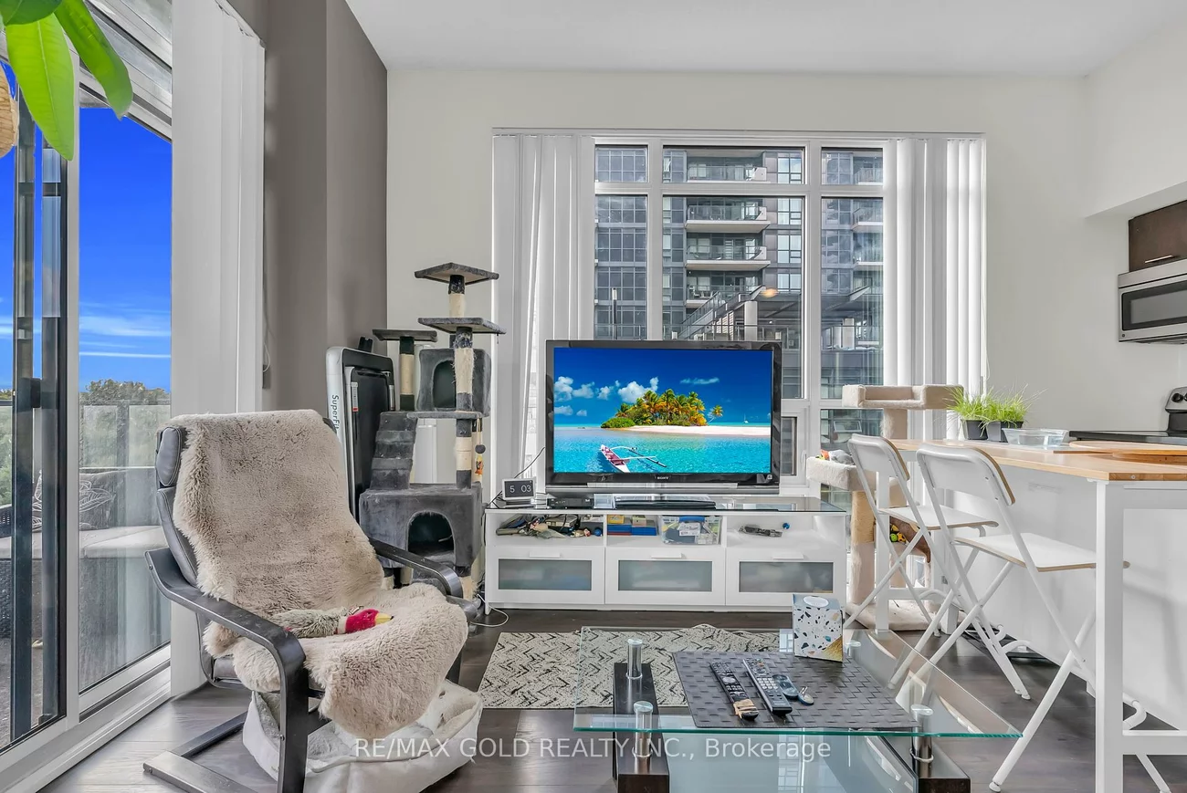 2212, Lake Shore, Mimico, Toronto
