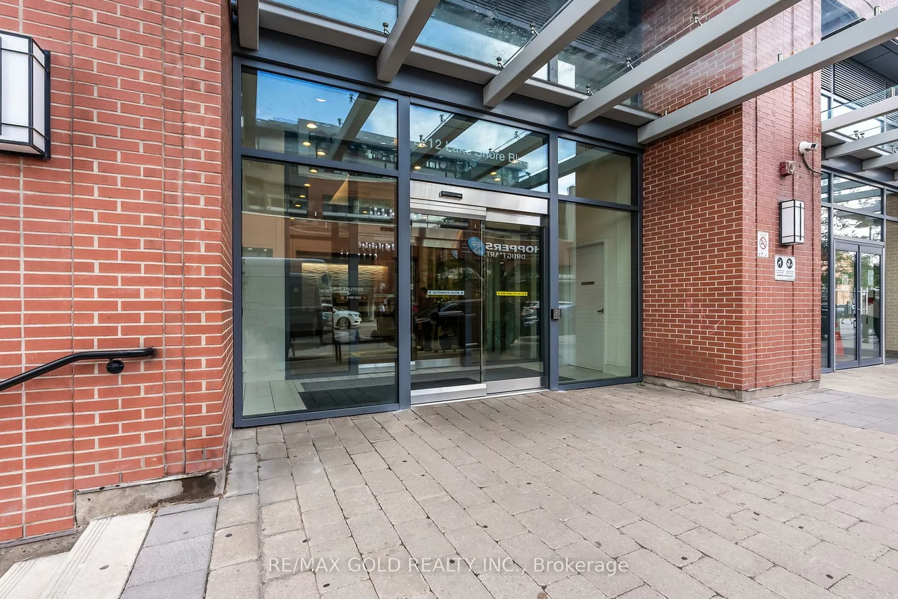 2212, Lake Shore, Mimico, Toronto