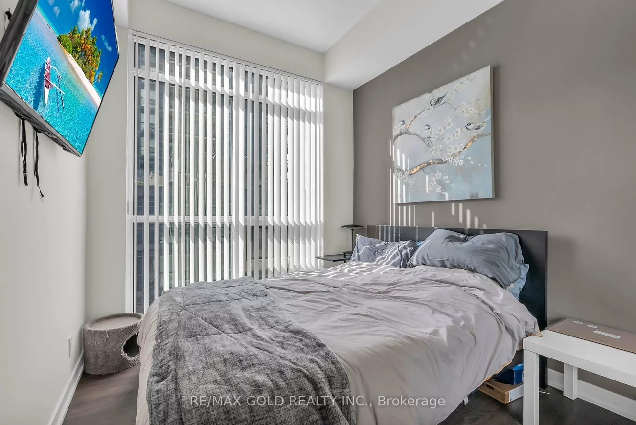 2212, Lake Shore, Mimico, Toronto