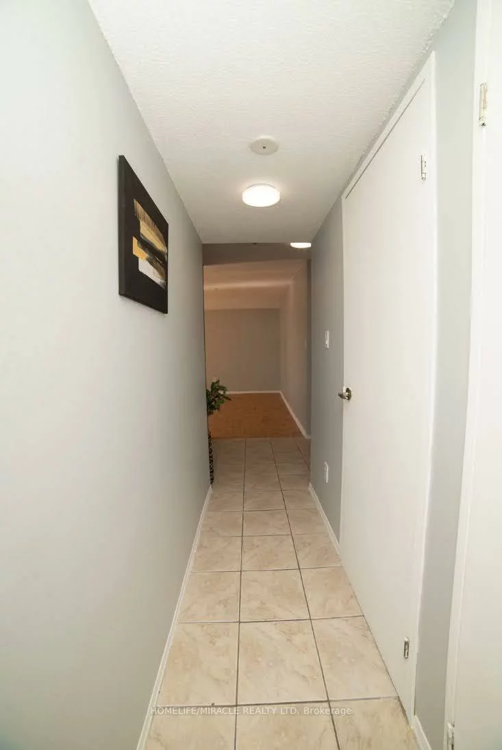 10, Markbrook, Mount Olive-Silverstone-Jamestown, Toronto