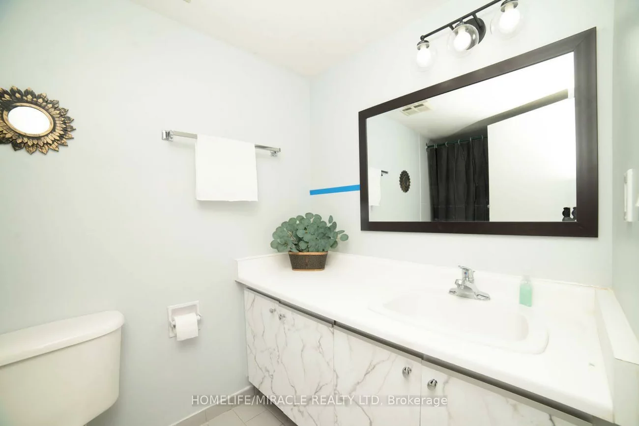 10, Markbrook, Mount Olive-Silverstone-Jamestown, Toronto