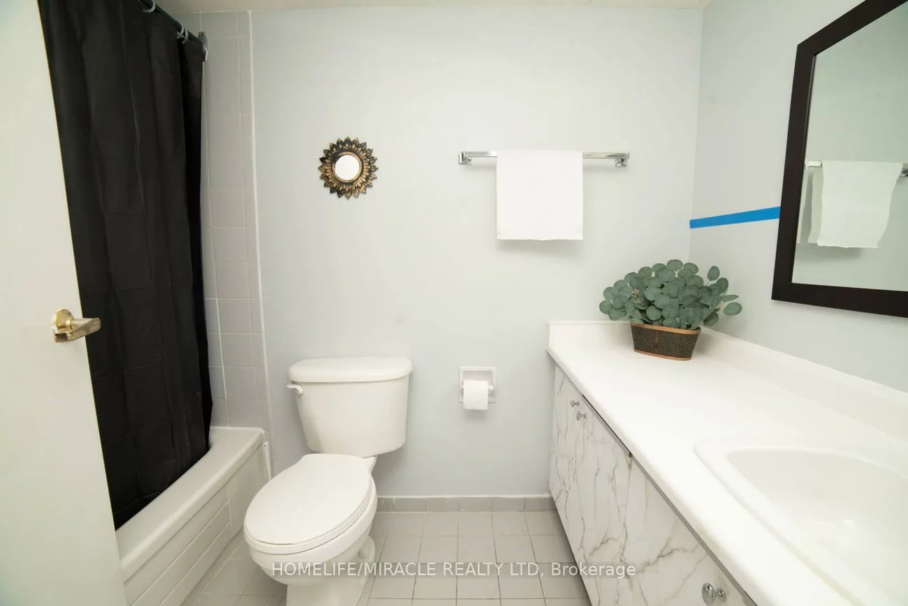 10, Markbrook, Mount Olive-Silverstone-Jamestown, Toronto
