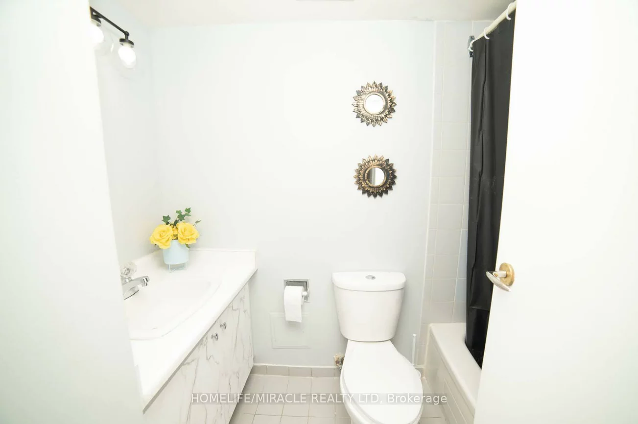 10, Markbrook, Mount Olive-Silverstone-Jamestown, Toronto