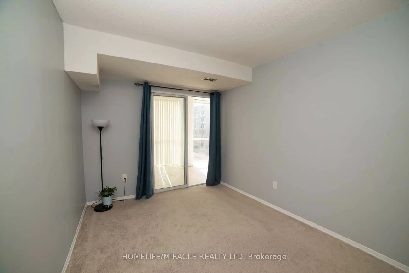 10, Markbrook, Mount Olive-Silverstone-Jamestown, Toronto