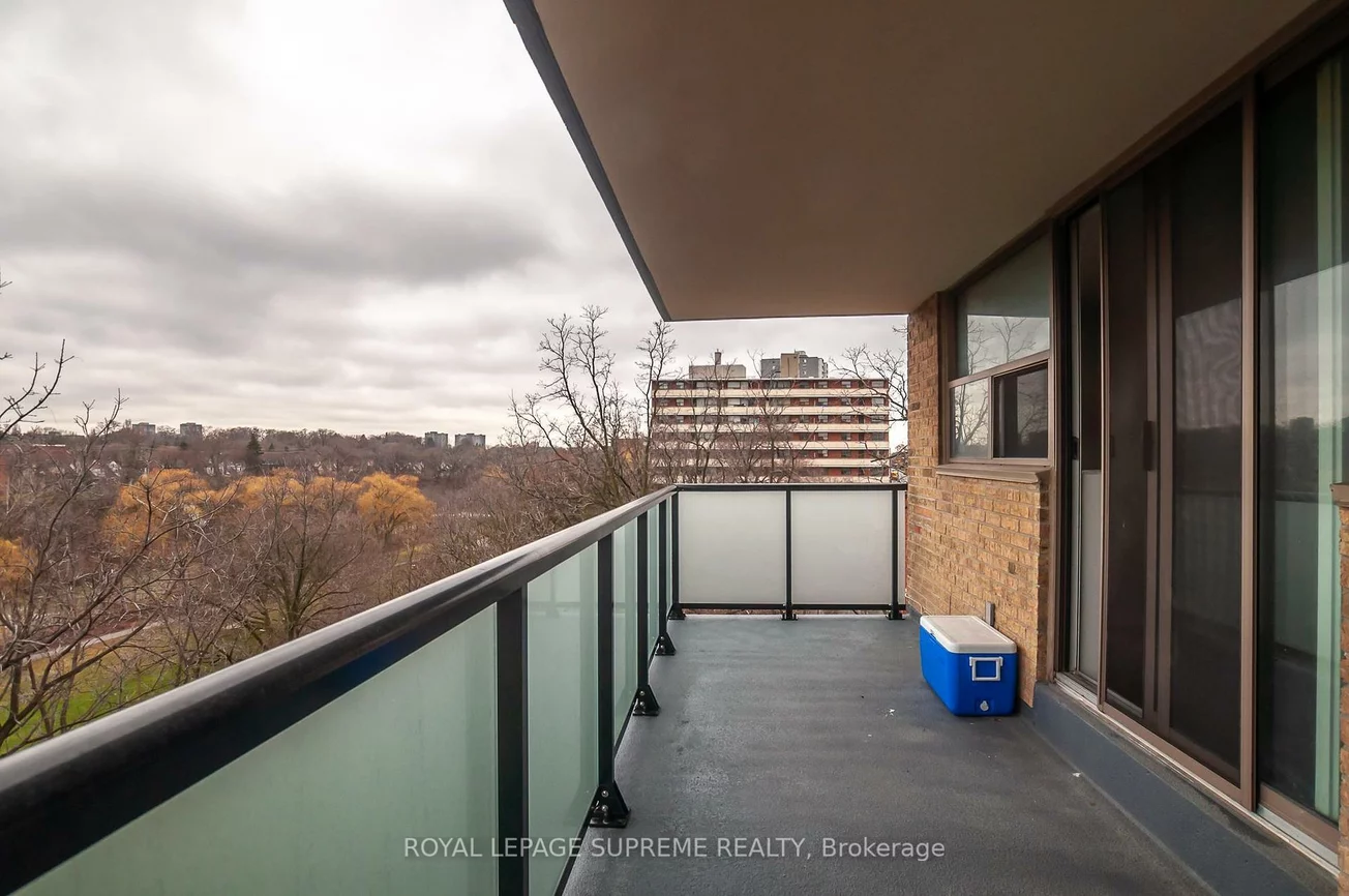 2130, Weston, Weston, Toronto