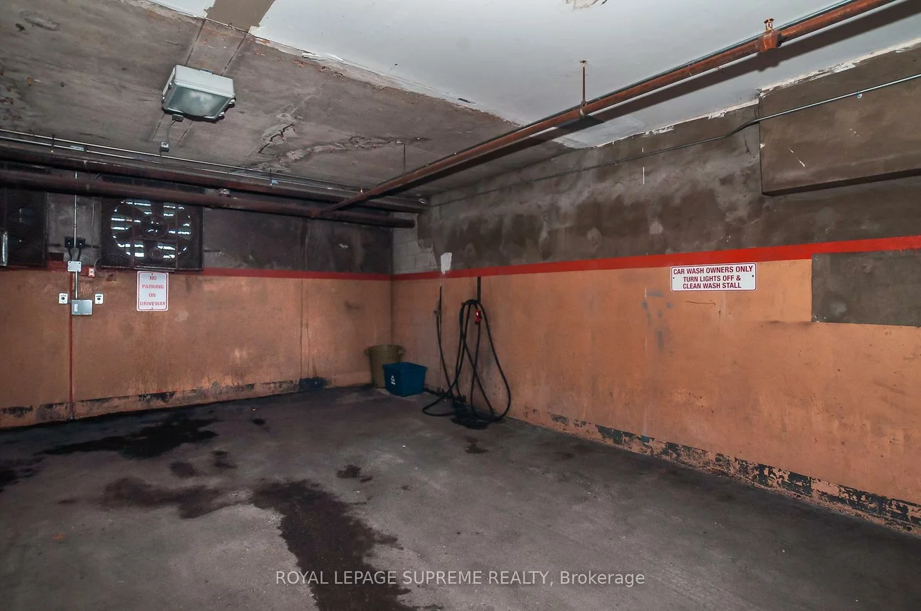 2130, Weston, Weston, Toronto